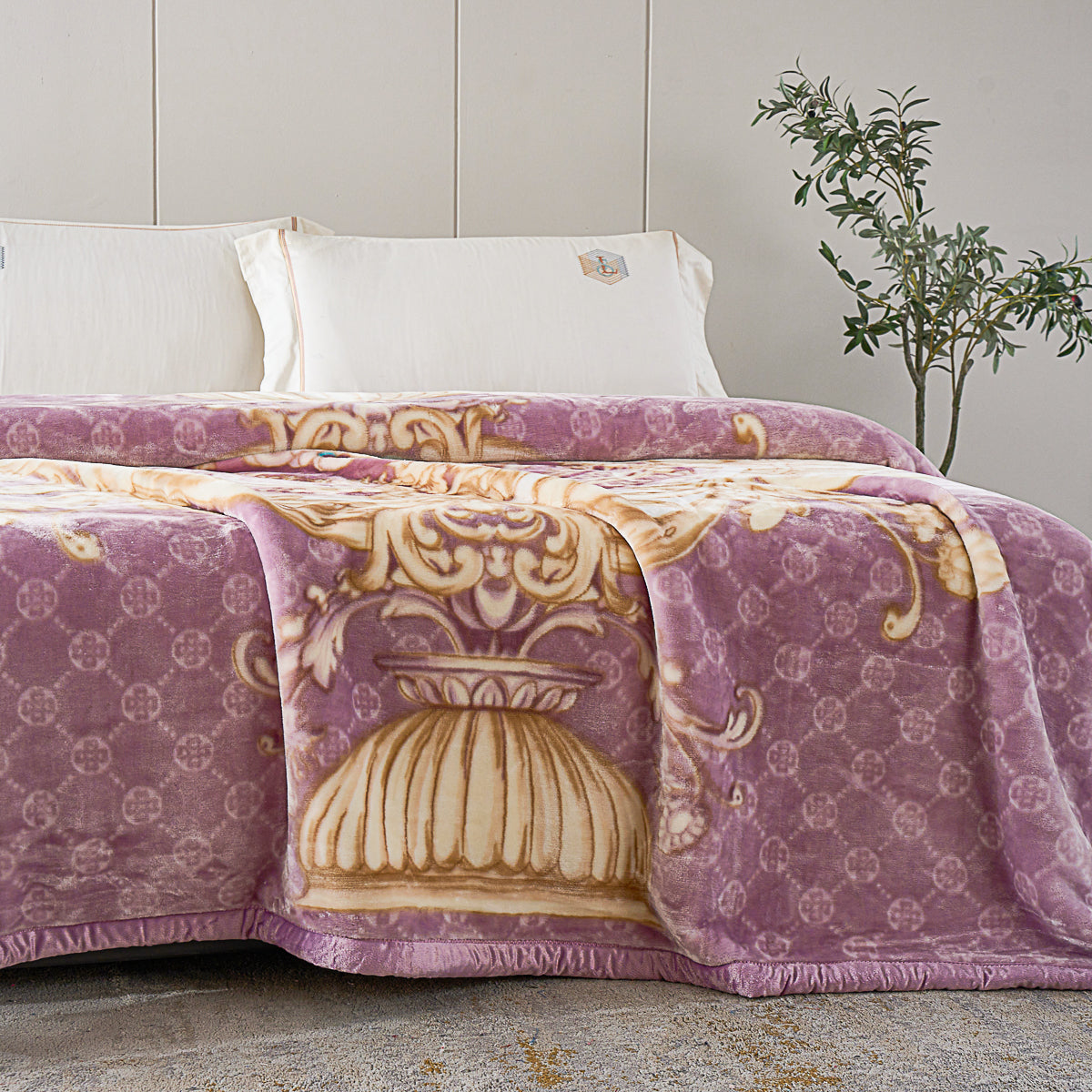 Lavena Ultra Soft Fleece Winter Blanket (Queen size)