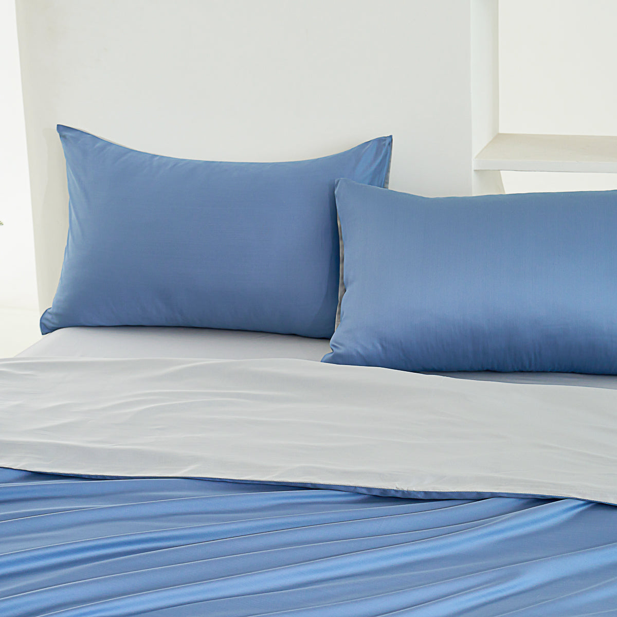 Profound Blue TENCEL™ Lyocell Fitted Sheet Set