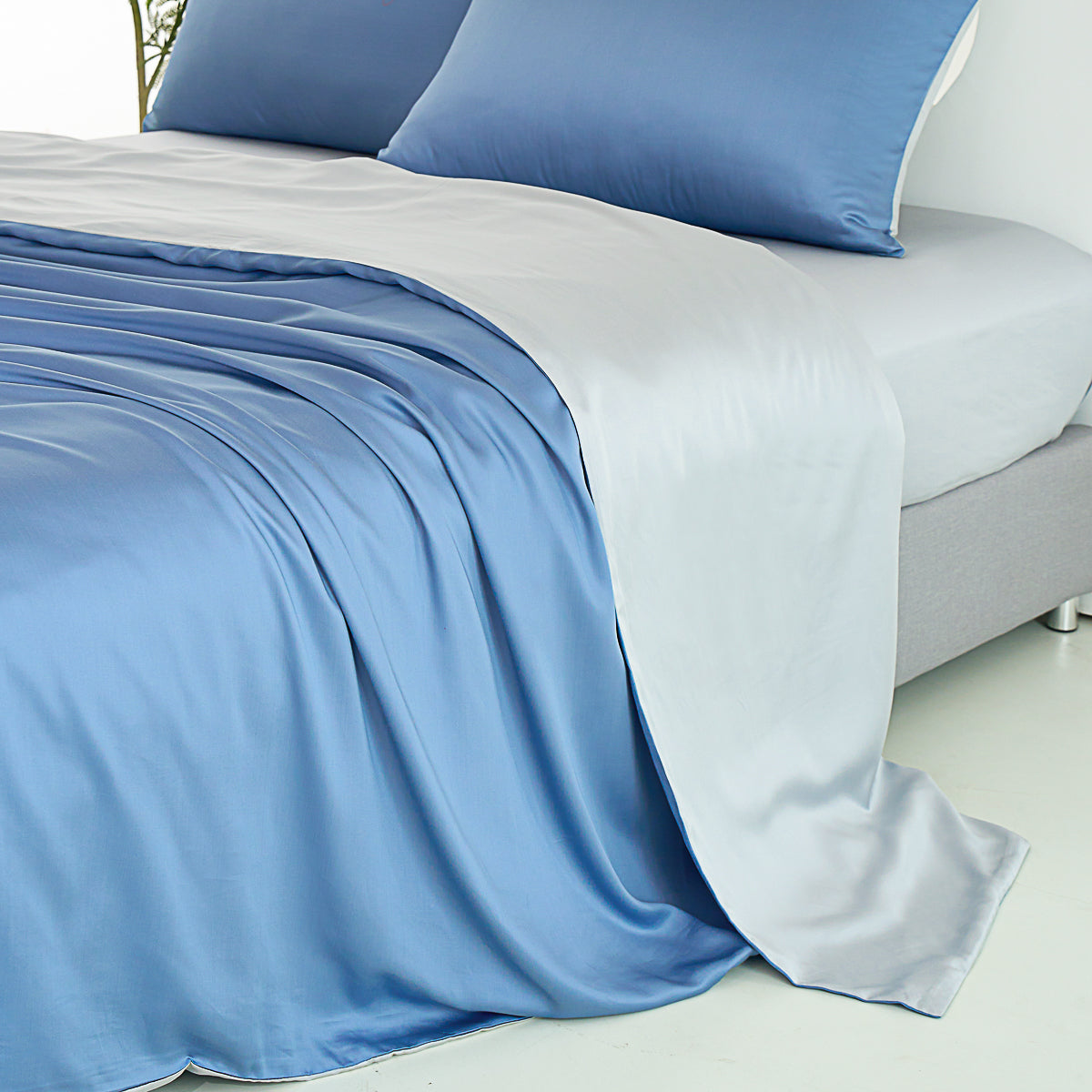 Profound Blue TENCEL™ Lyocell Fitted Sheet Set