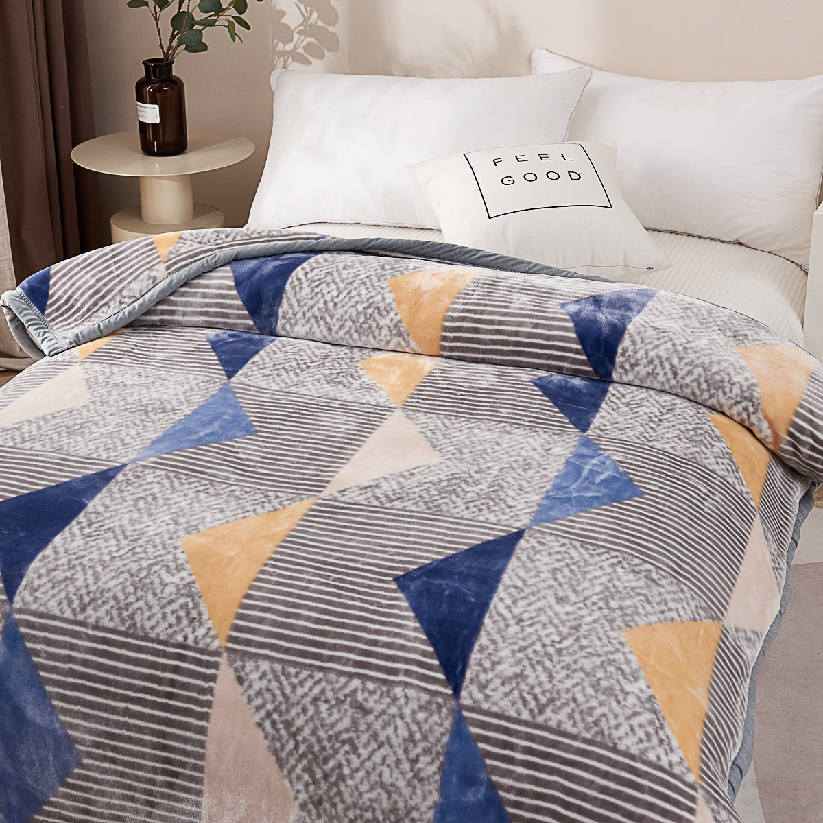 Triangle Blue Geometric Winter Blanket (Twin size)