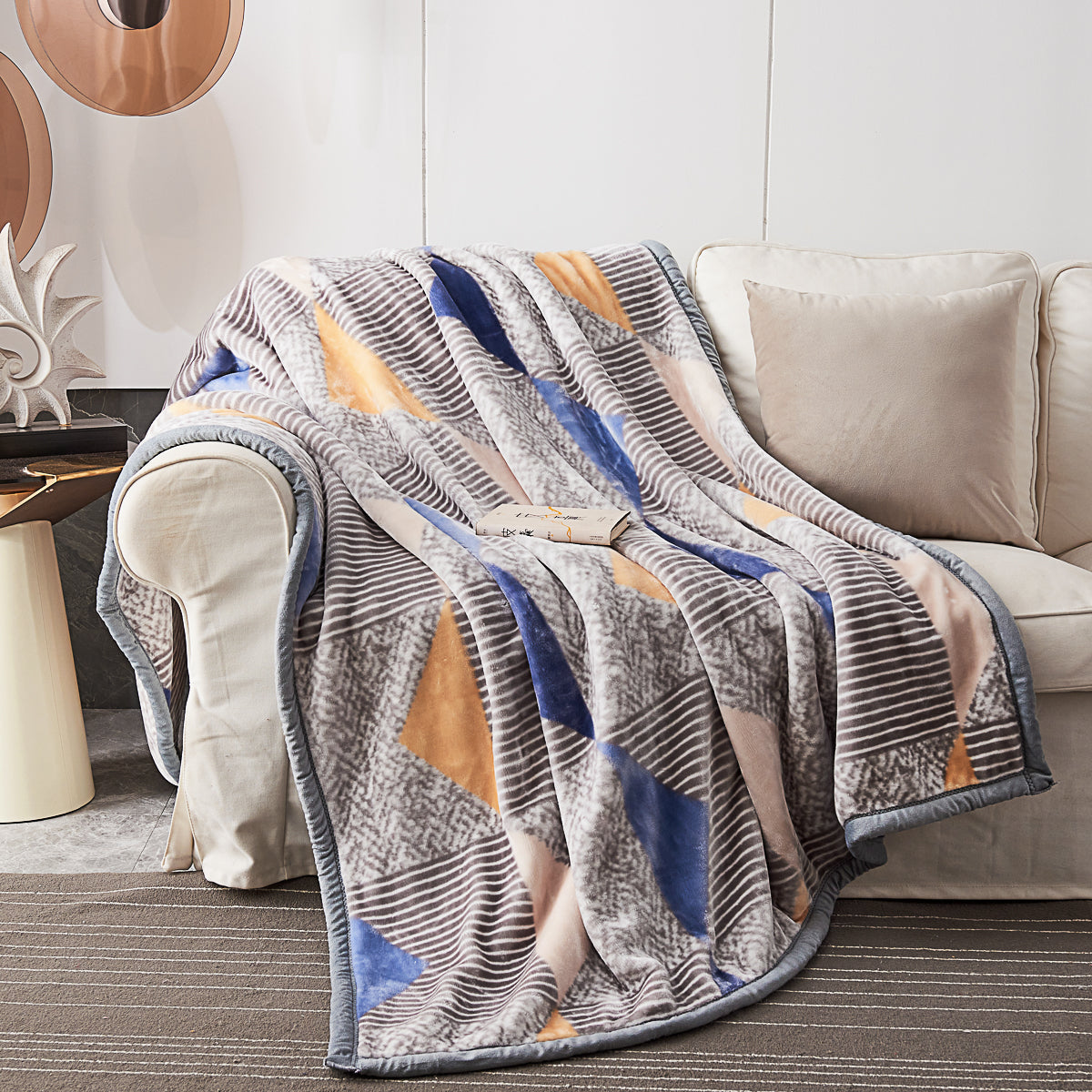 Triangle Blue Geometric Winter Blanket (Twin size)